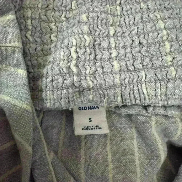 Old Navy women’s striped cropped jumper, size S with adjustable straps - Picture 2 of 4